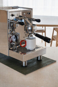 Kaffemaschinenunterlage_Grano_FlorianBachmann_olive