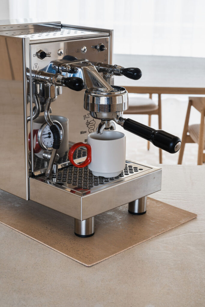 Kaffemaschinenunterlage_Grano_FlorianBachmann_sand